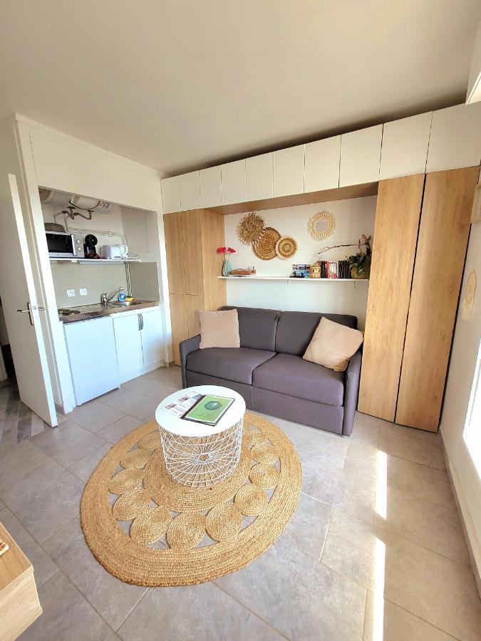 M2M Studio avec balcon - vue magnifique face campagne et côté mer - les pieds dans l eau! Blonville-sur-Mer Exterior foto
